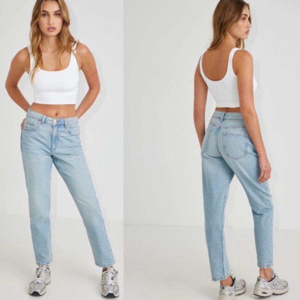 Garage Light Blue Woman's Relaxed Fit Jeans
